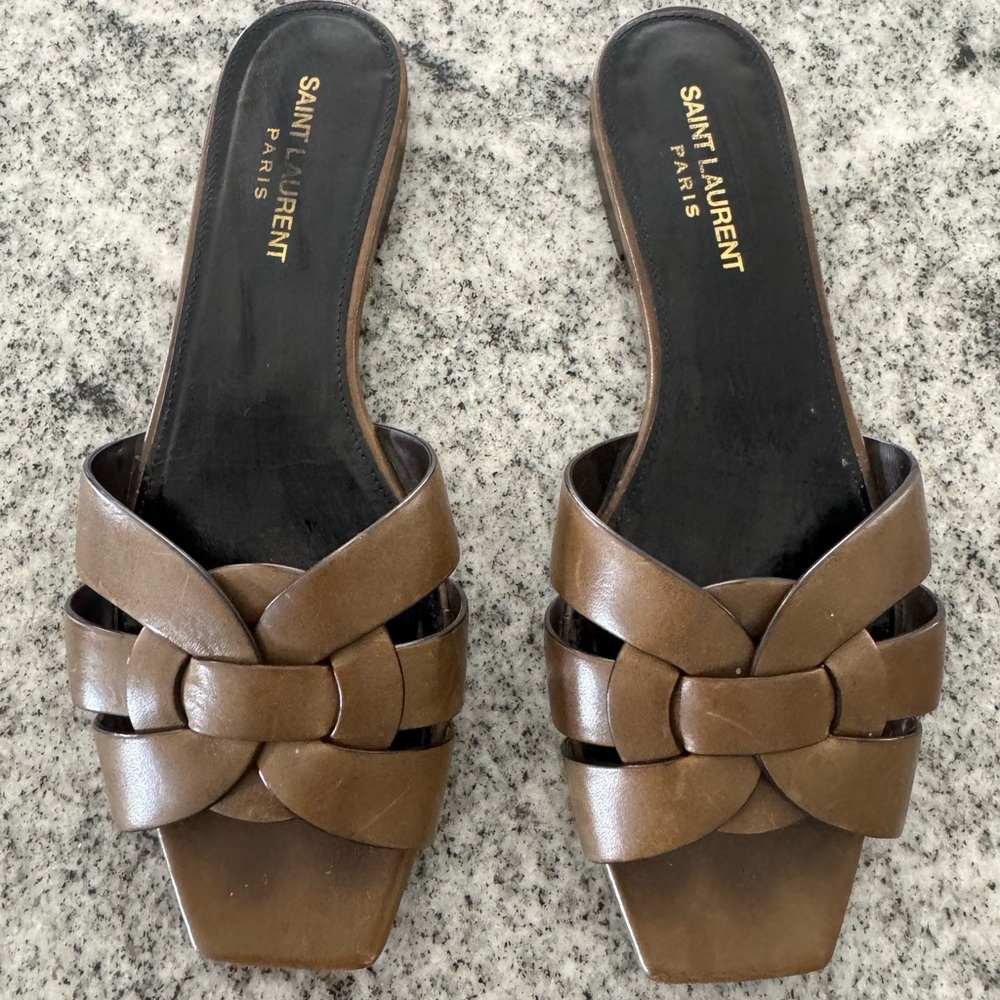 Saint Laurent “Tribute” leather olive green sandals 38